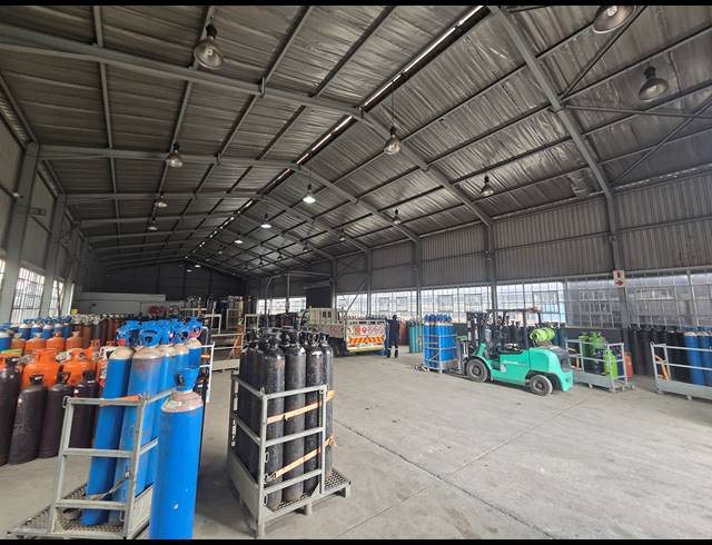 1,000M² FACTORY TO LET IN ANDERBOLT